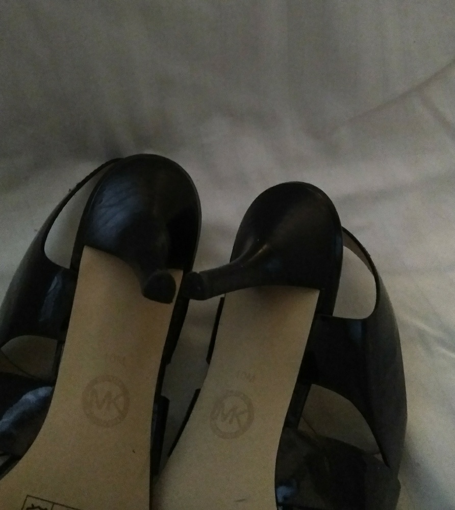 Michael Kors black heel - Picture 4 of 4